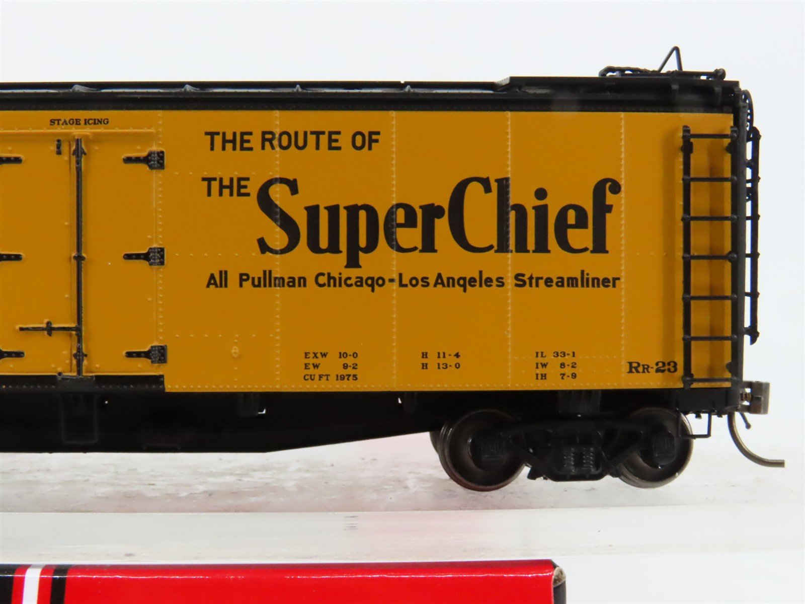 HO Scale InterMountain 46109-41 SFRD Santa Fe Reefer 32539 RTR