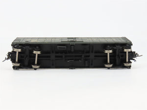 HO Scale InterMountain 48204-05 GPEX Sheffield Farms Box Car 988 RTR
