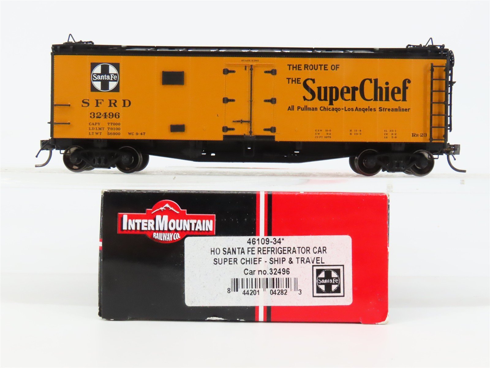HO Scale InterMountain 46109-34 SFRD Santa Fe Reefer 32496 RTR