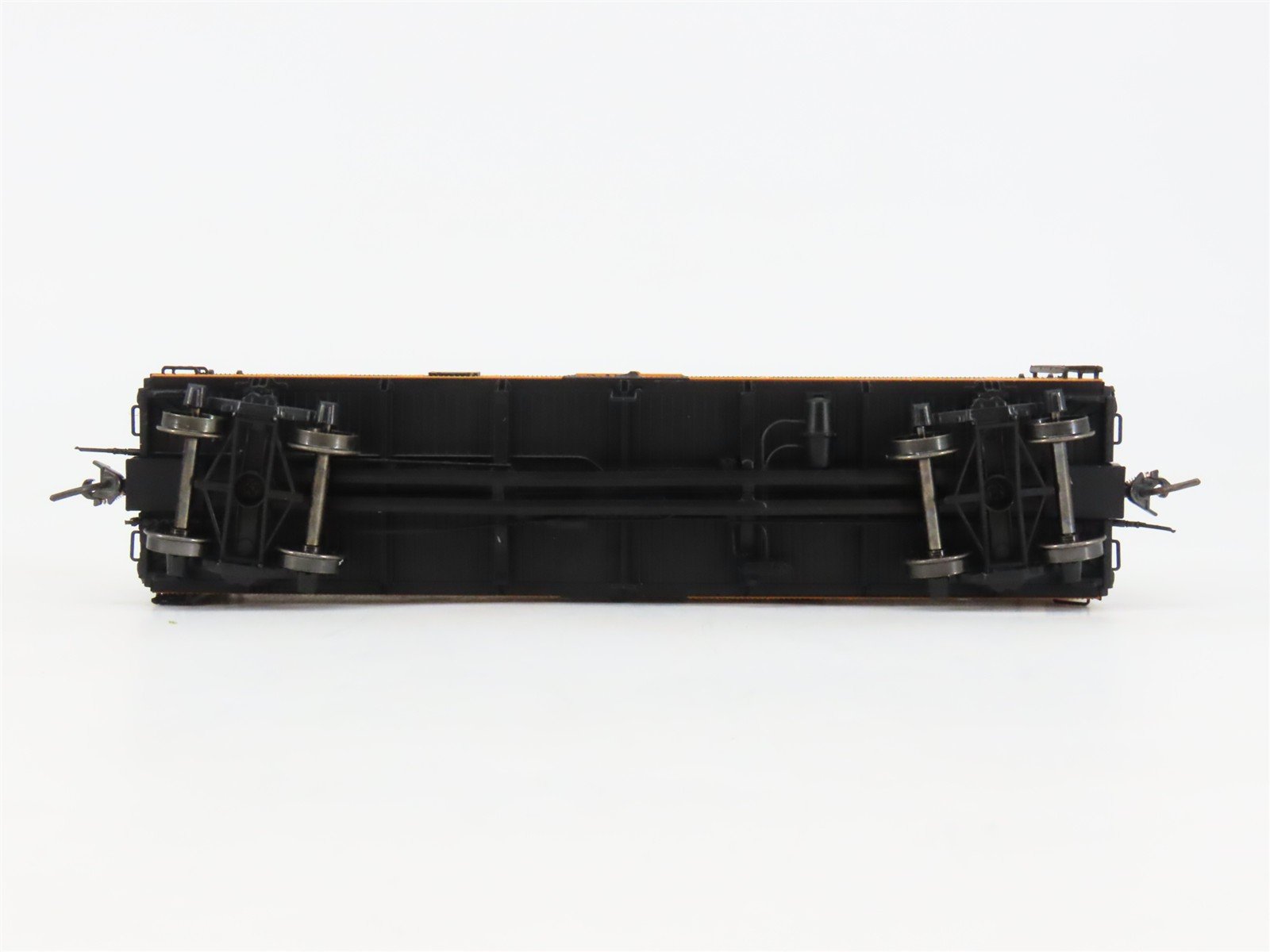 HO Scale InterMountain 46109-34 SFRD Santa Fe Reefer 32496 RTR