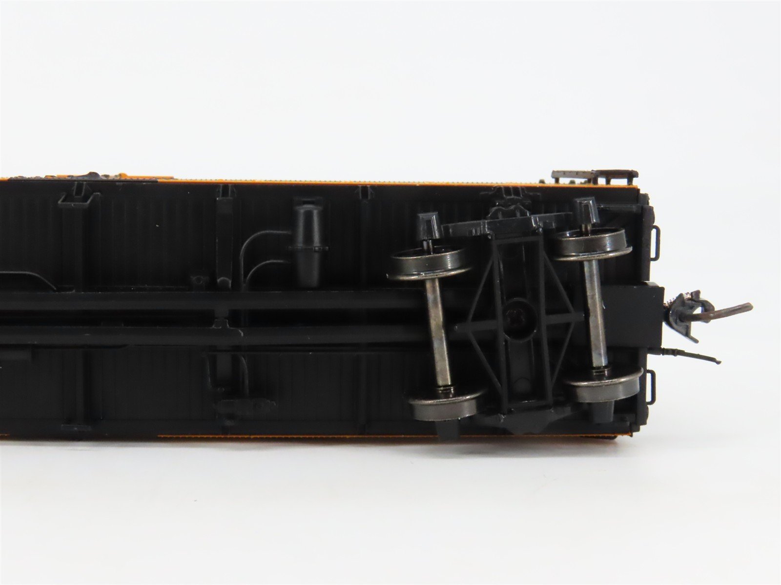 HO Scale InterMountain 46109-34 SFRD Santa Fe Reefer 32496 RTR