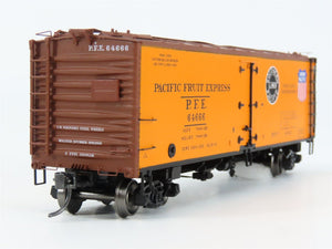 HO Scale InterMountain 47416-16 PFE Pacific Fruit Express Reefer 64666 RTR