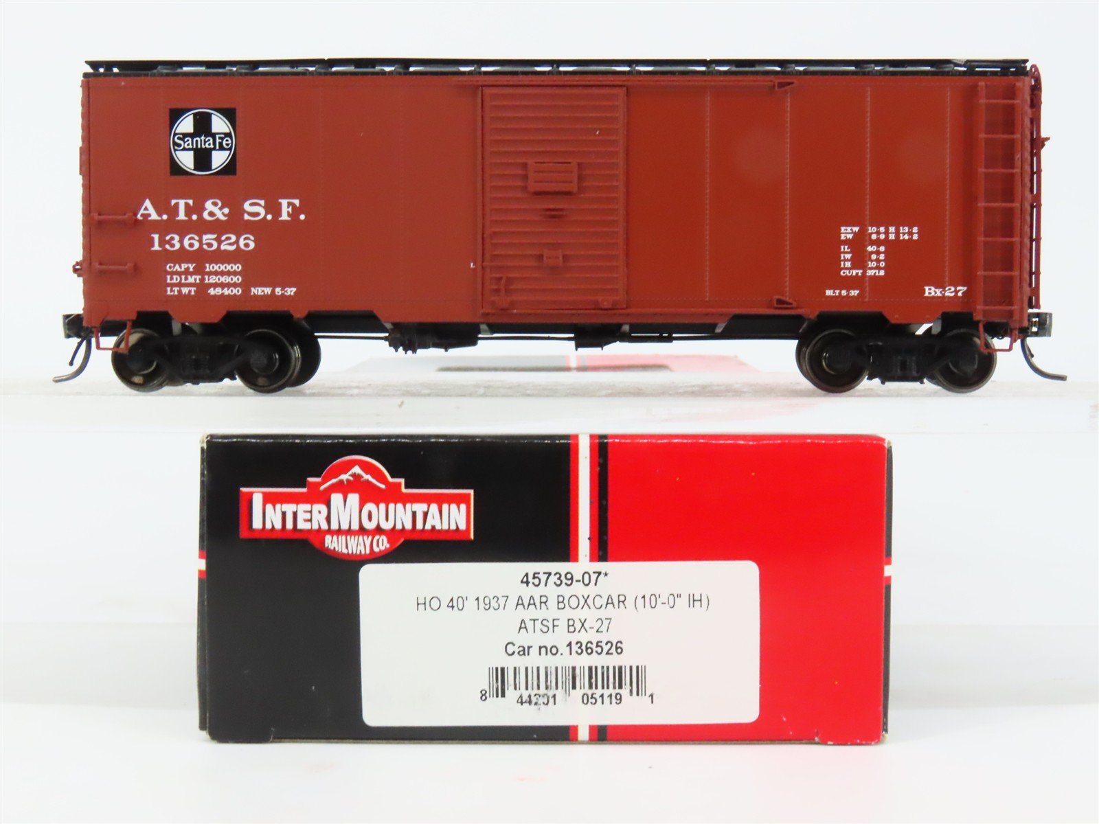 HO Scale InterMountain 45739-07 ATSF Santa Fe 40' 1937 AAR Box Car 136526 RTR