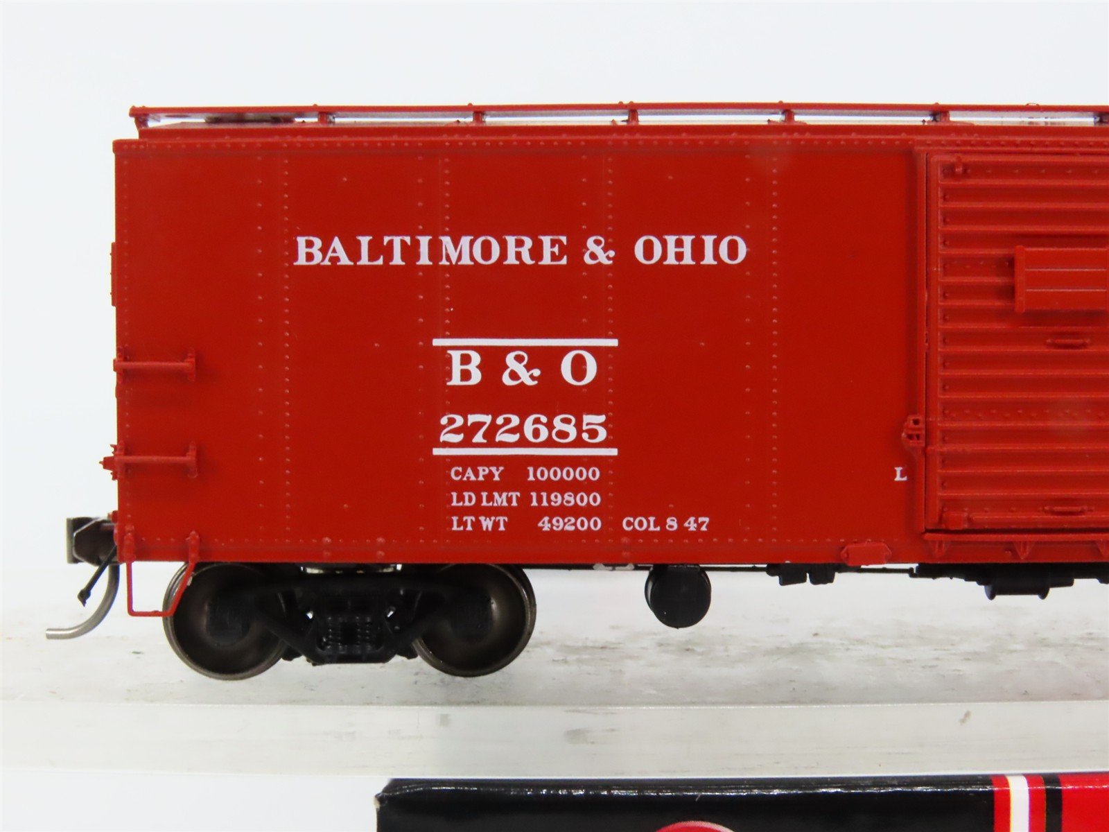 HO Scale InterMountain 37080-18 B&O Baltimore & Ohio Box Car 272685 RTR