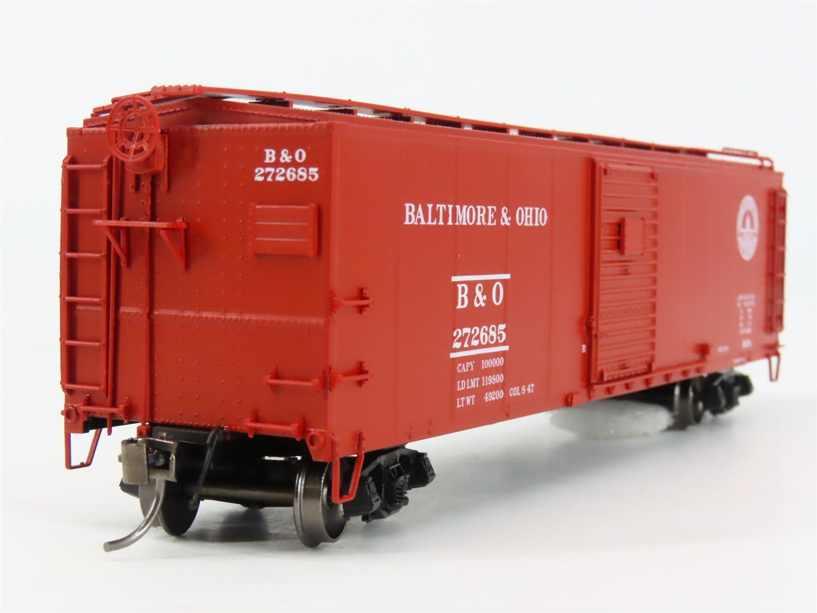 HO Scale InterMountain 37080-18 B&O Baltimore & Ohio Box Car 272685 RTR