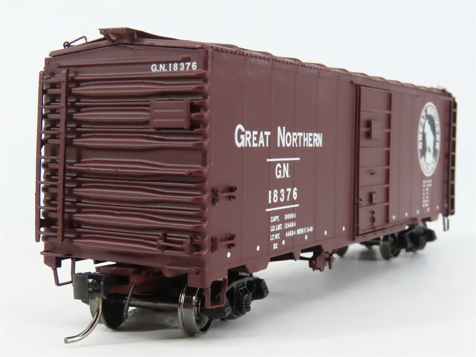 HO Scale InterMountain 46001-71 GN Great Northern 40' Box Car 18376 RTR