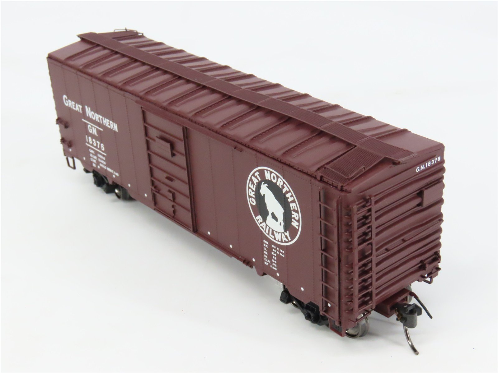 HO Scale InterMountain 46001-71 GN Great Northern 40' Box Car 18376 RTR