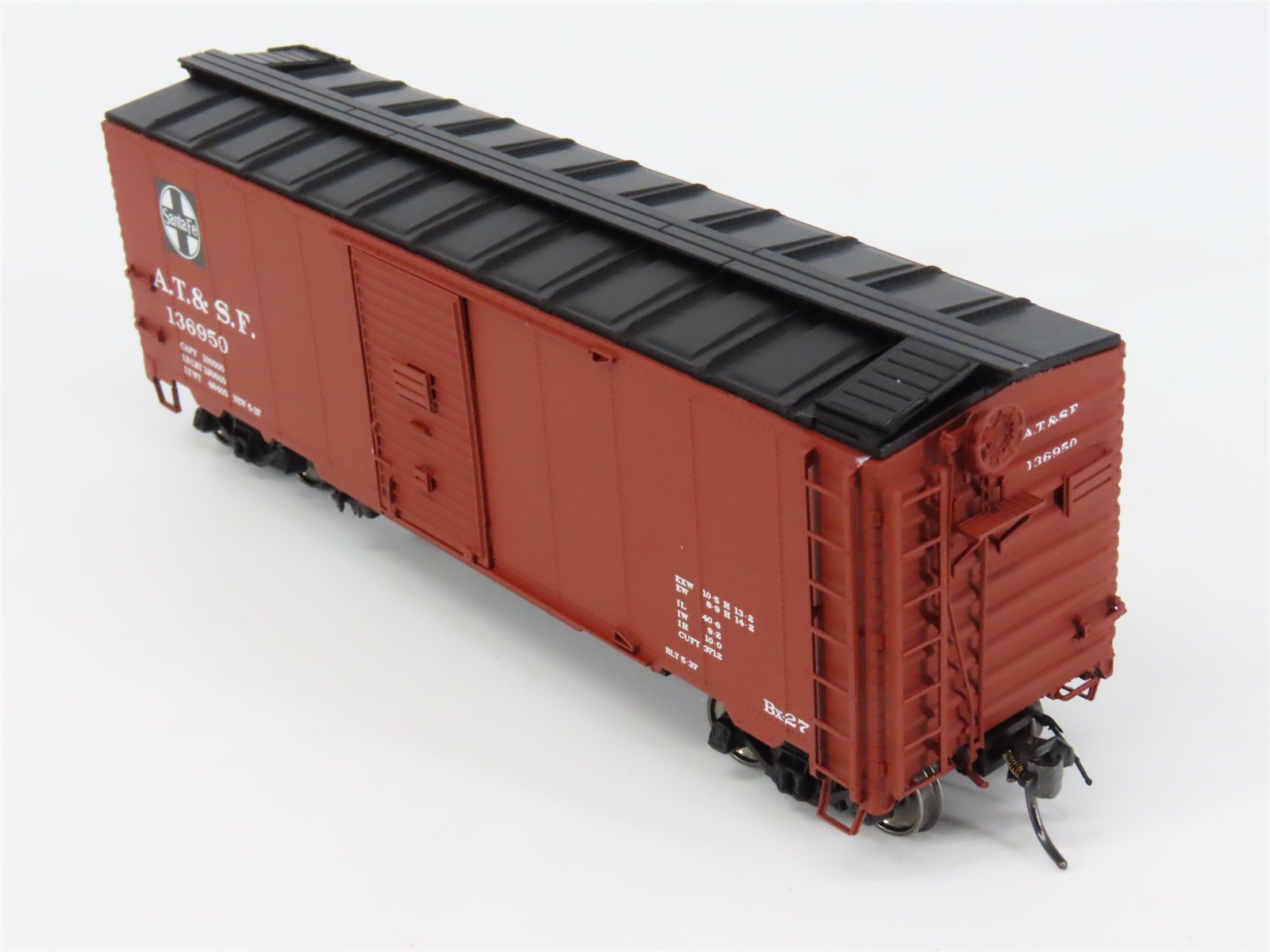HO Scale InterMountain 45739-09 ATSF Santa Fe 40' Box Car 136950 RTR