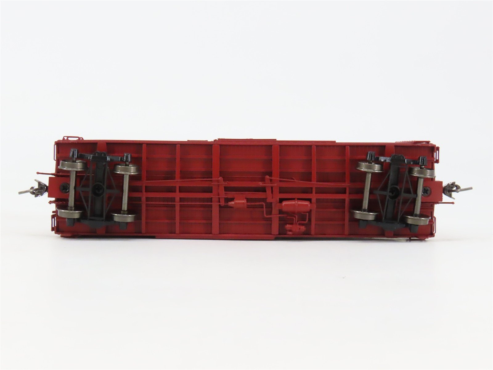 HO Scale InterMountain 48503-13 MILW Milwaukee Road 40' Box Car 22221 RTR