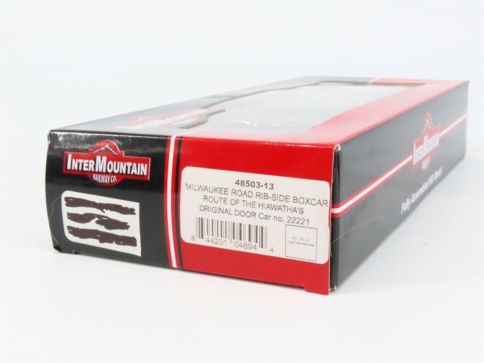 HO Scale InterMountain 48503-13 MILW Milwaukee Road 40' Box Car 22221 RTR