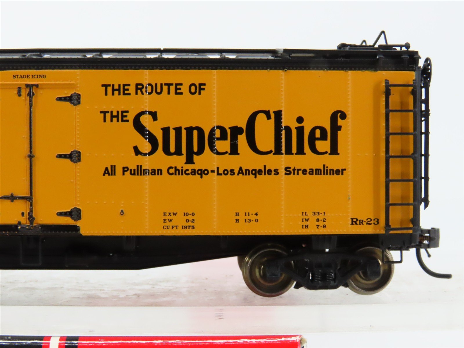 HO Scale InterMountain 46109-21 SFRD Santa Fe Reefer 32257 RTR