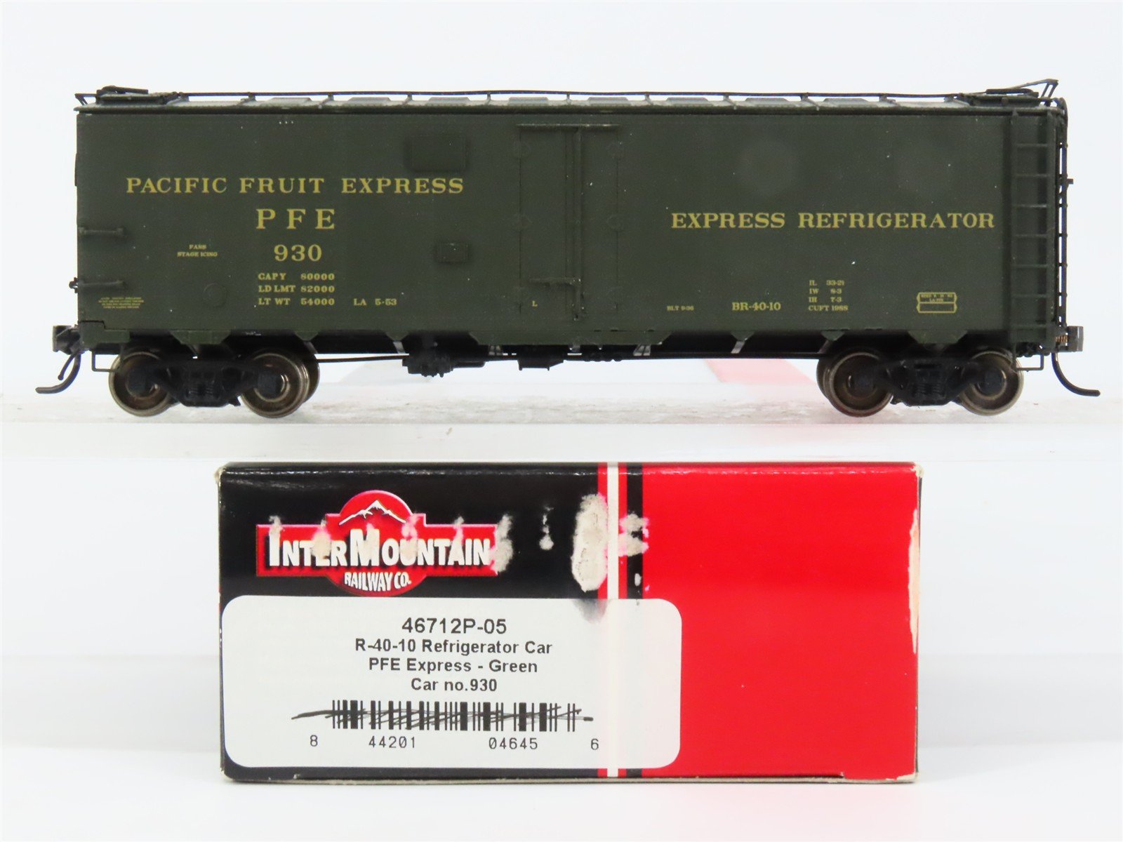 HO Scale InterMountain 46712P-05 PFE Pacific Fruit Express 40' Reefer 930 RTR