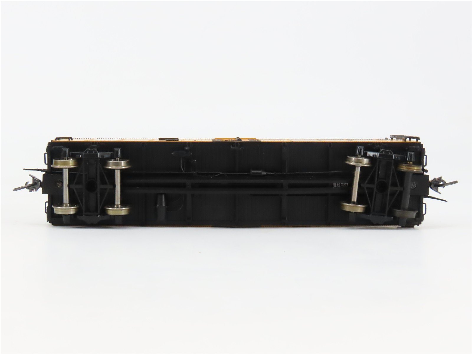 HO Scale InterMountain 46107-28 SFRD Santa Fe Reefer 32391 RTR