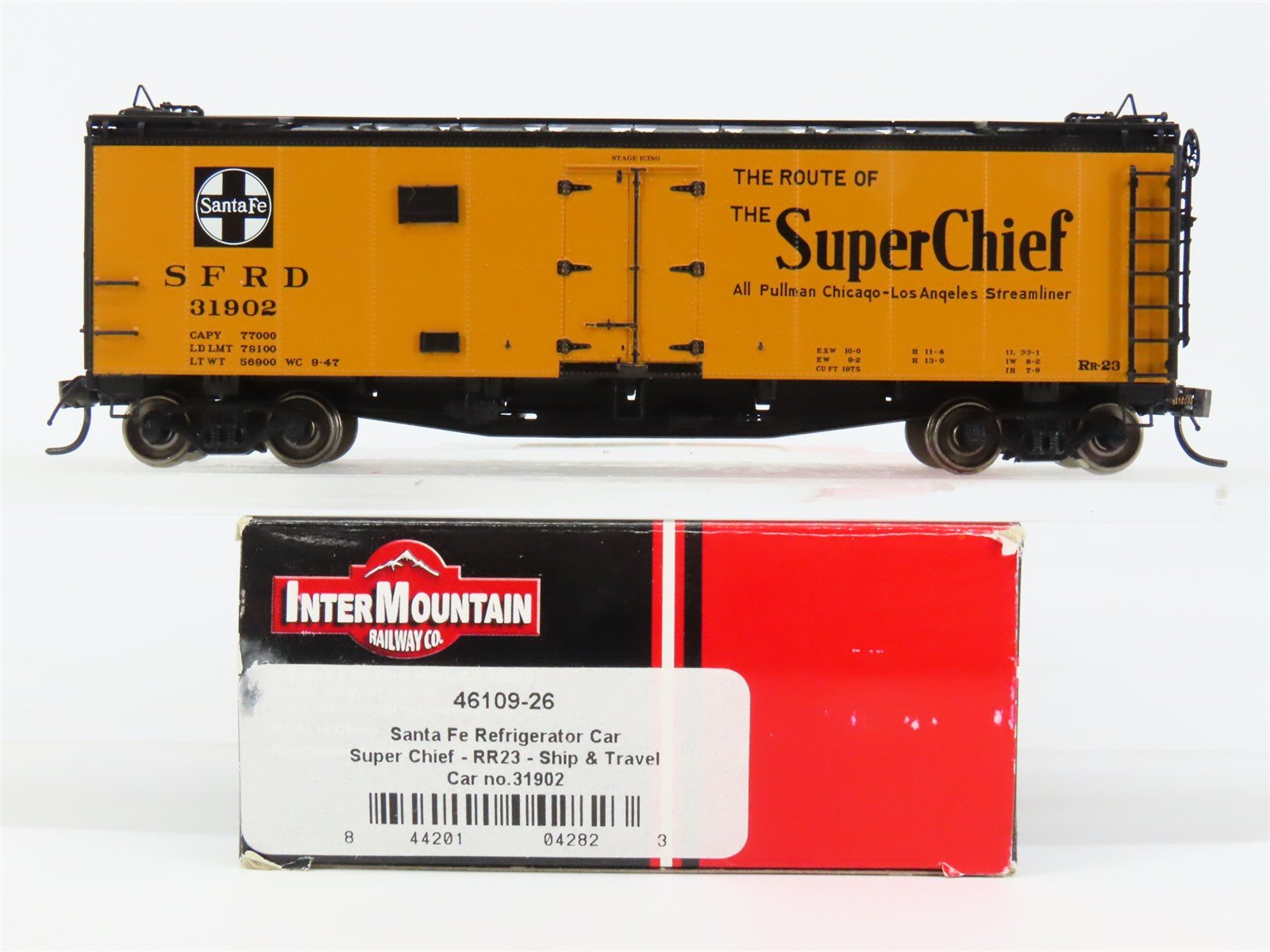 HO Scale InterMountain 46109-26 SFRD Santa Fe Reefer 31902 RTR