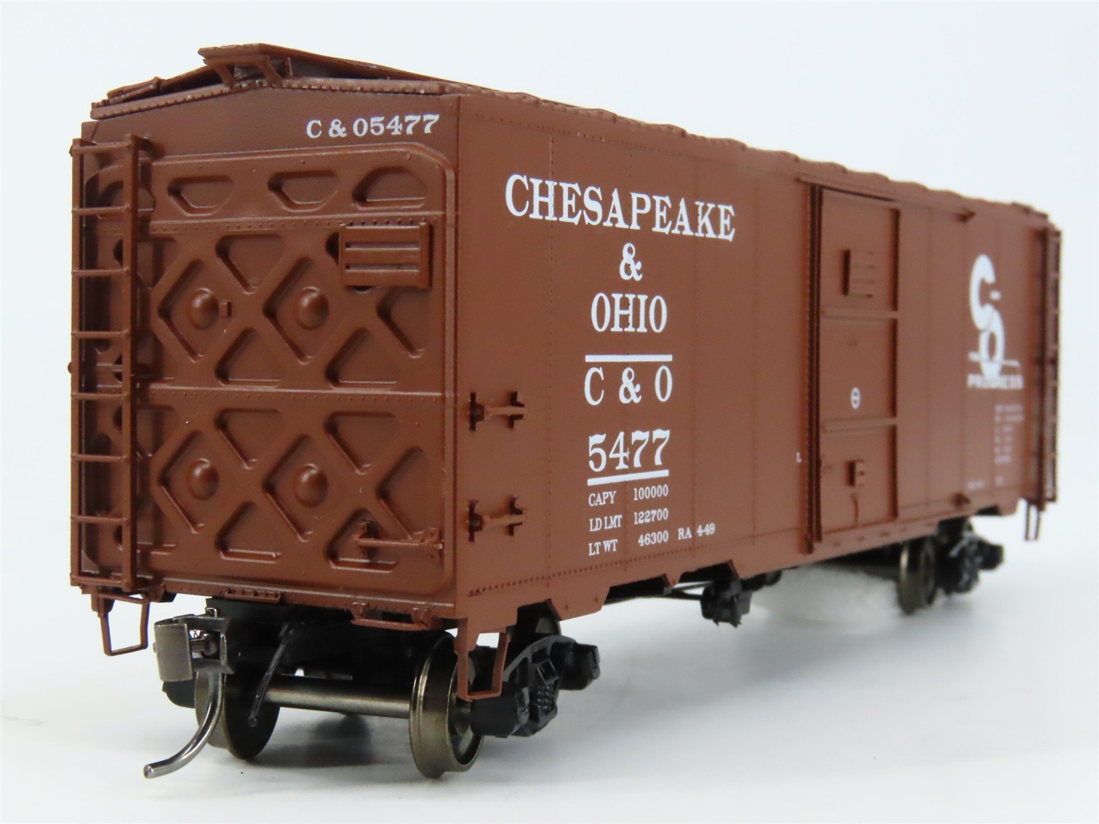 HO Scale InterMountain 45794-05 C&O Chesapeake & Ohio 40' Box Car 5477 RTR