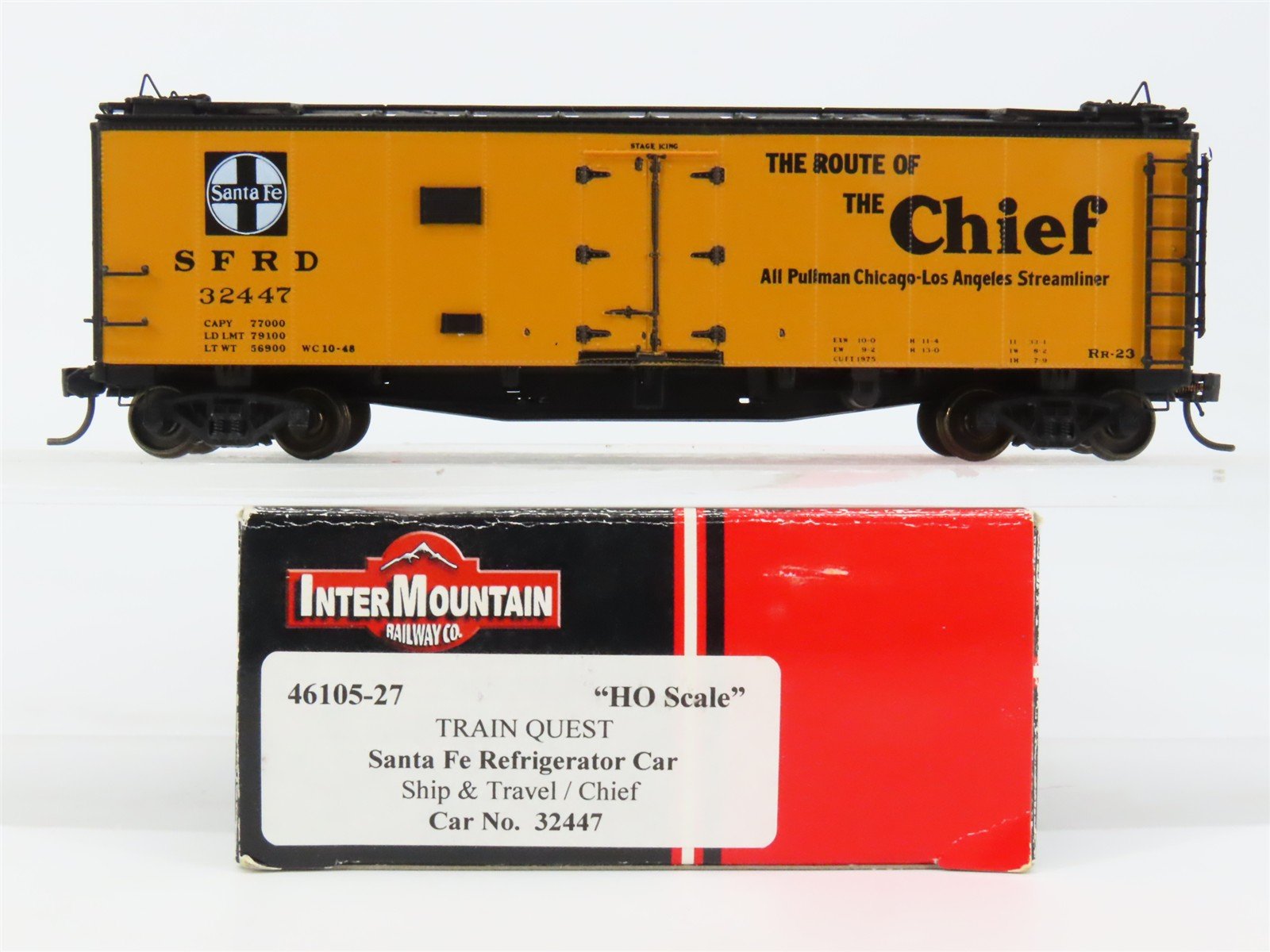 HO Scale InterMountain 46105-27 SFRD Santa Fe Reefer 32447 RTR