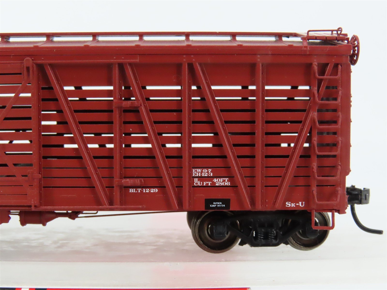 HO Scale InterMountain 47917-08 ATSF Santa Fe 40' Stock/Cattle Car 60596 RTR