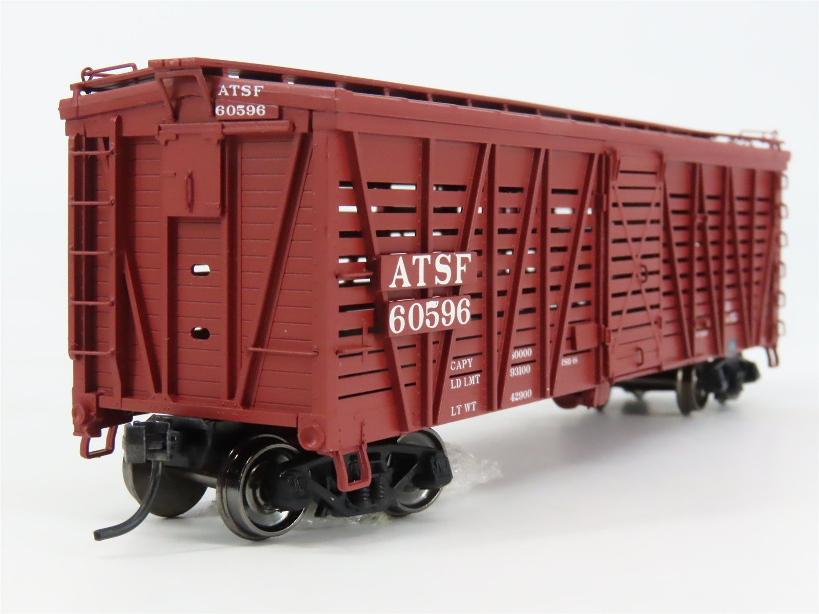 HO Scale InterMountain 47917-08 ATSF Santa Fe 40' Stock/Cattle Car 60596 RTR