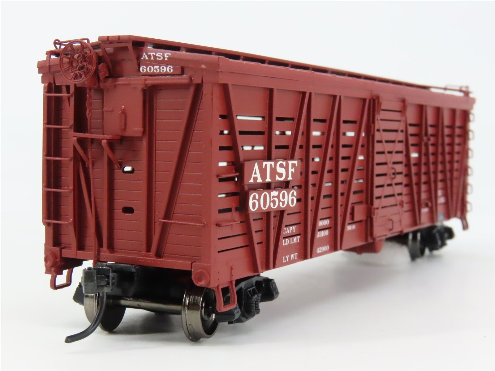 HO Scale InterMountain 47917-08 ATSF Santa Fe 40' Stock/Cattle Car 60596 RTR