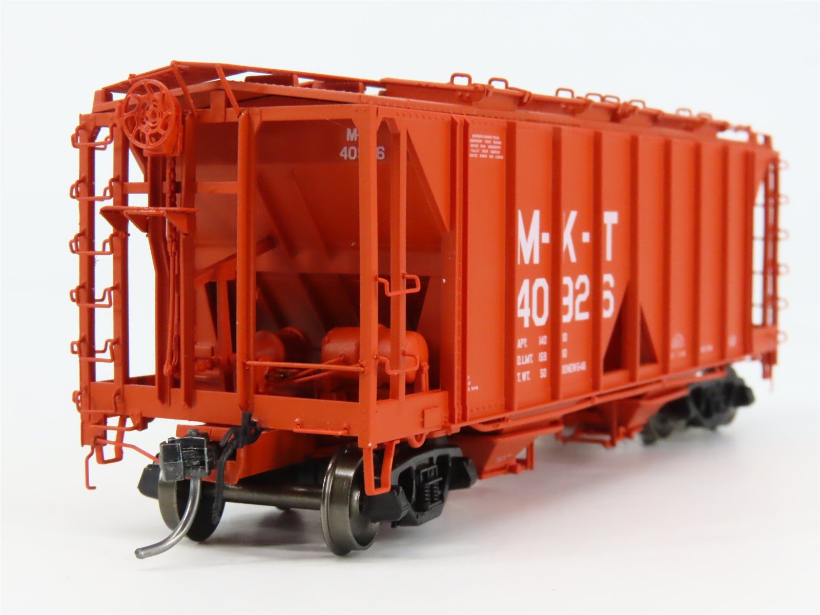 HO Scale InterMountain 48691-03 Missouri-Kansas-Texas 2-Bay Covered Hopper RTR