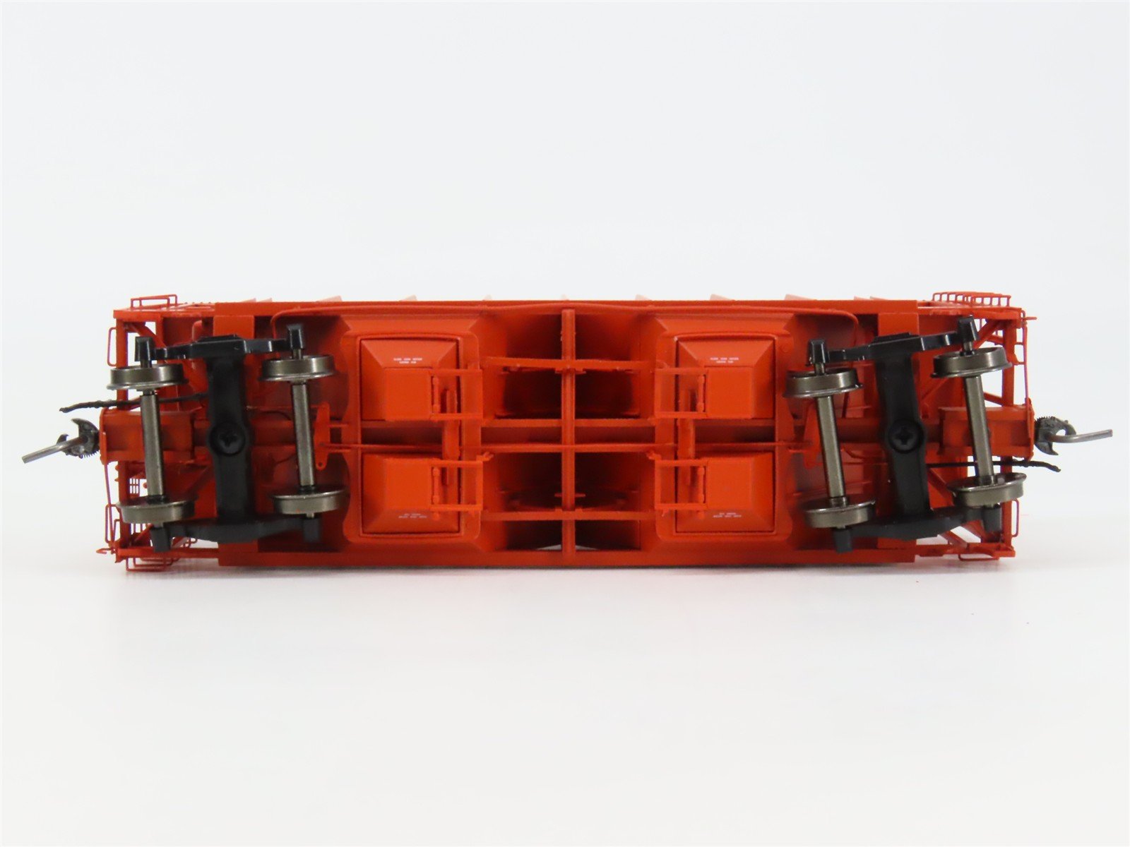 HO Scale InterMountain 48691-03 Missouri-Kansas-Texas 2-Bay Covered Hopper RTR