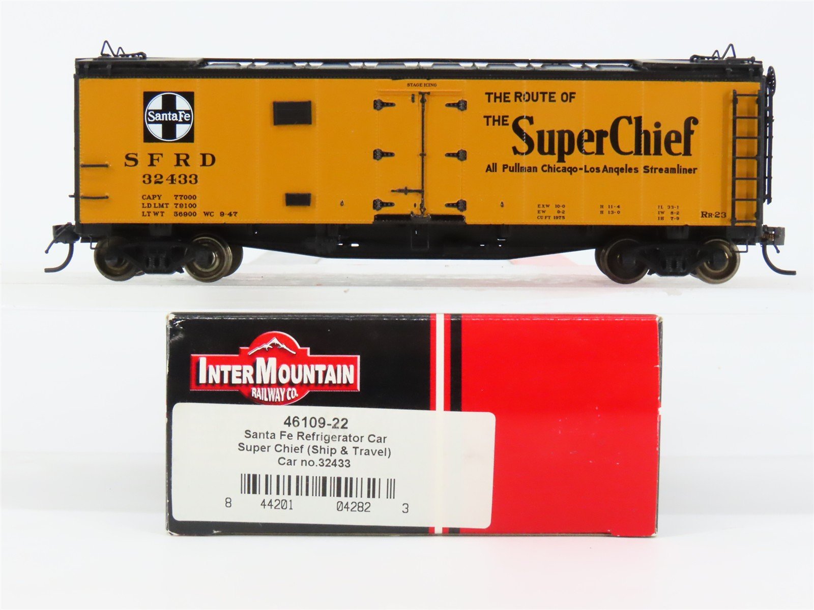 HO Scale InterMountain 46109-22 SFRD Santa Fe Reefer 32433 RTR