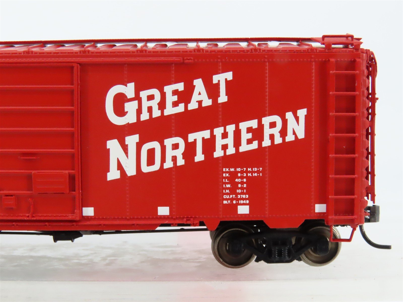 HO Scale InterMountain 46002-30 GN Great Northern 40' Box Car 19772 RTR