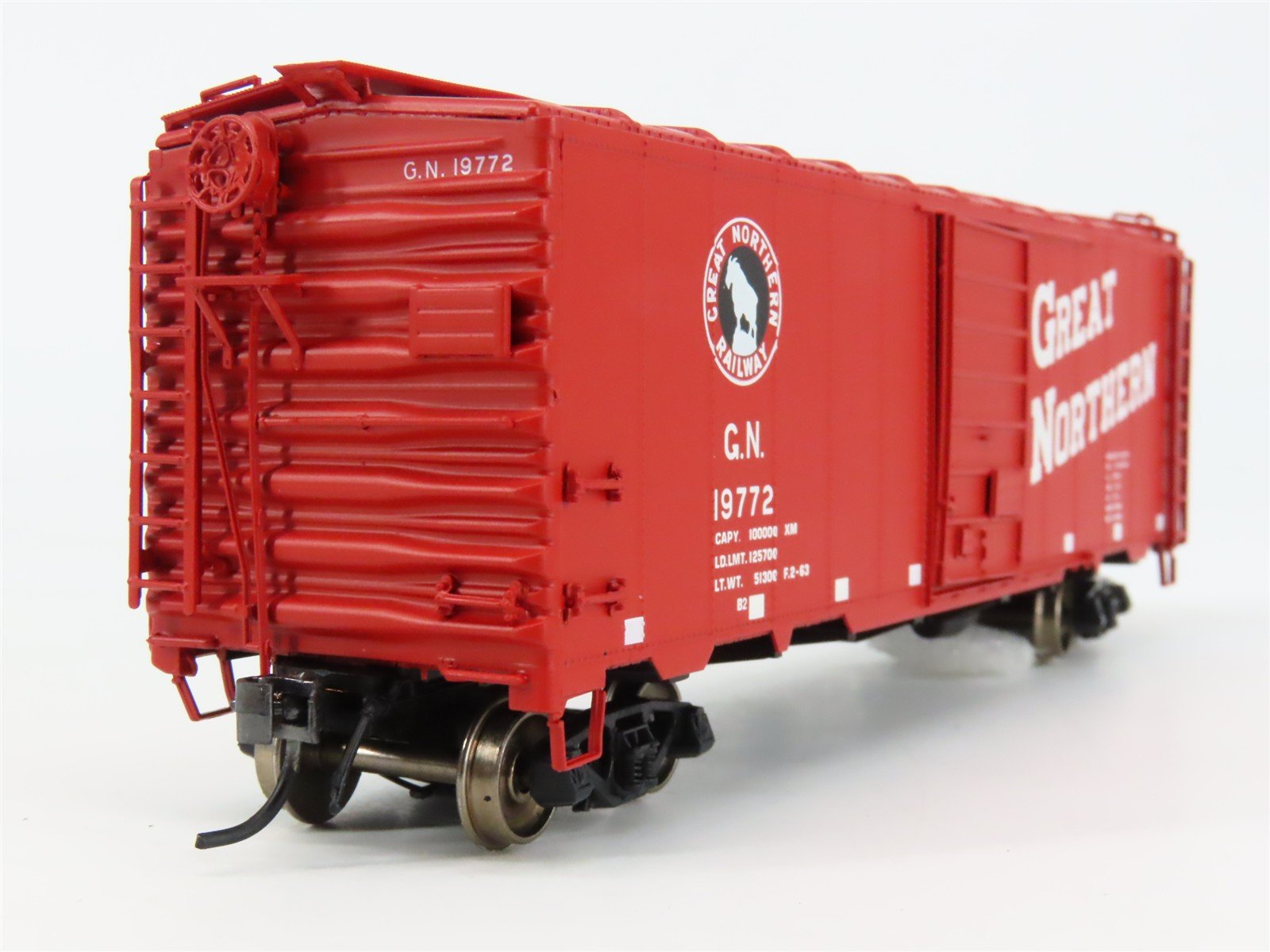 HO Scale InterMountain 46002-30 GN Great Northern 40' Box Car 19772 RTR