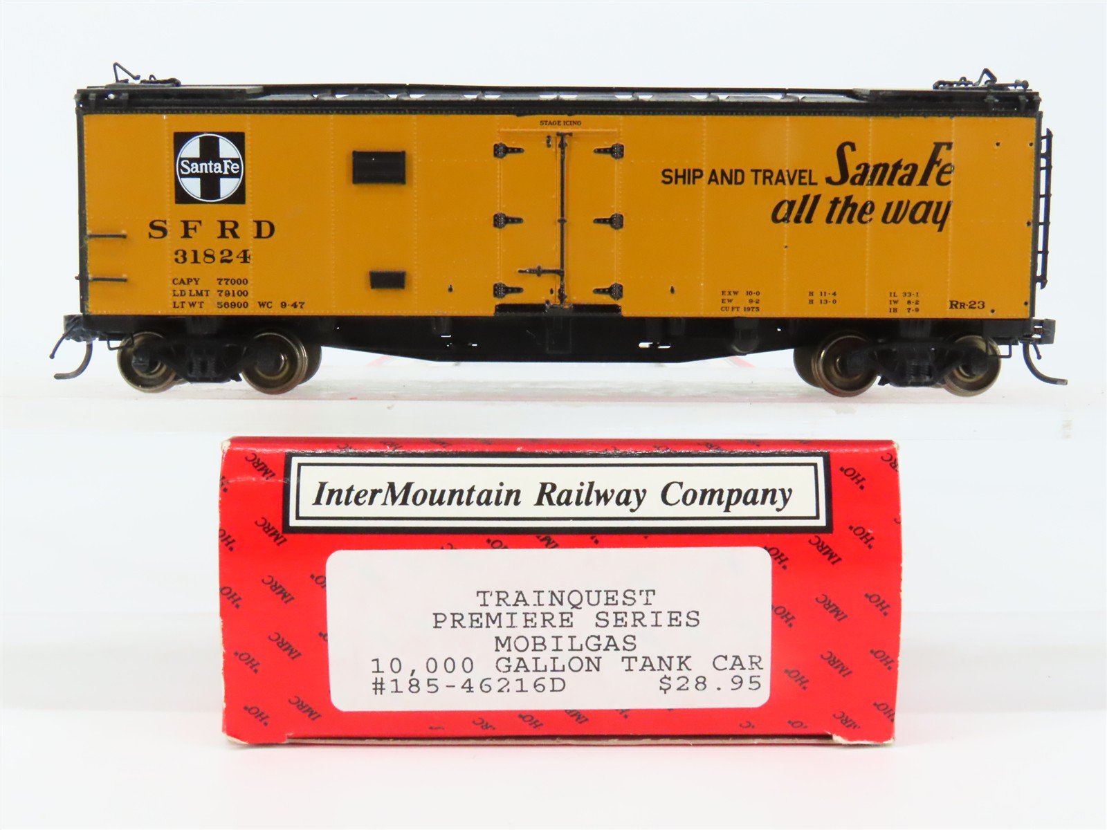 HO Scale InterMountain 185-46216D SFRD Santa Fe Reefer 31824 RTR