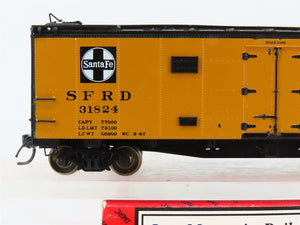 HO Scale InterMountain 185-46216D SFRD Santa Fe Reefer 31824 RTR