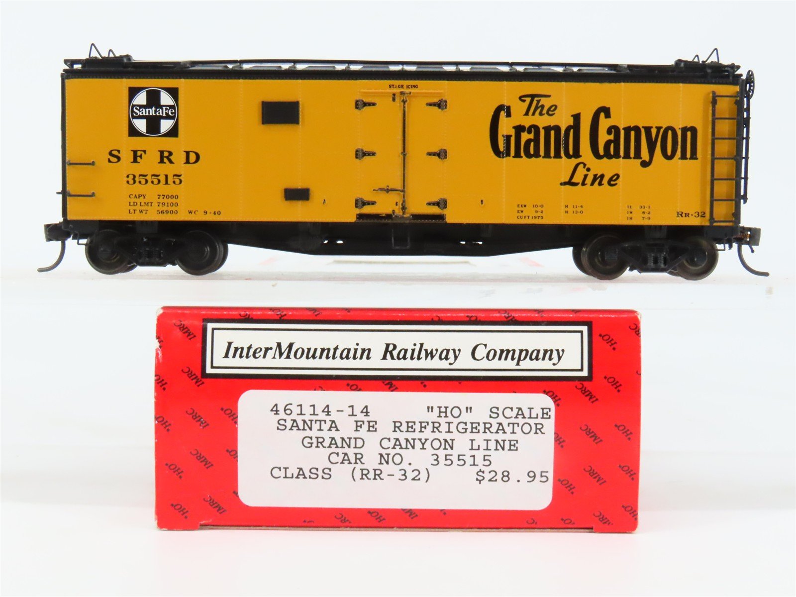 HO Scale InterMountain 46114-14 SFRD Santa Fe Reefer 35515 RTR