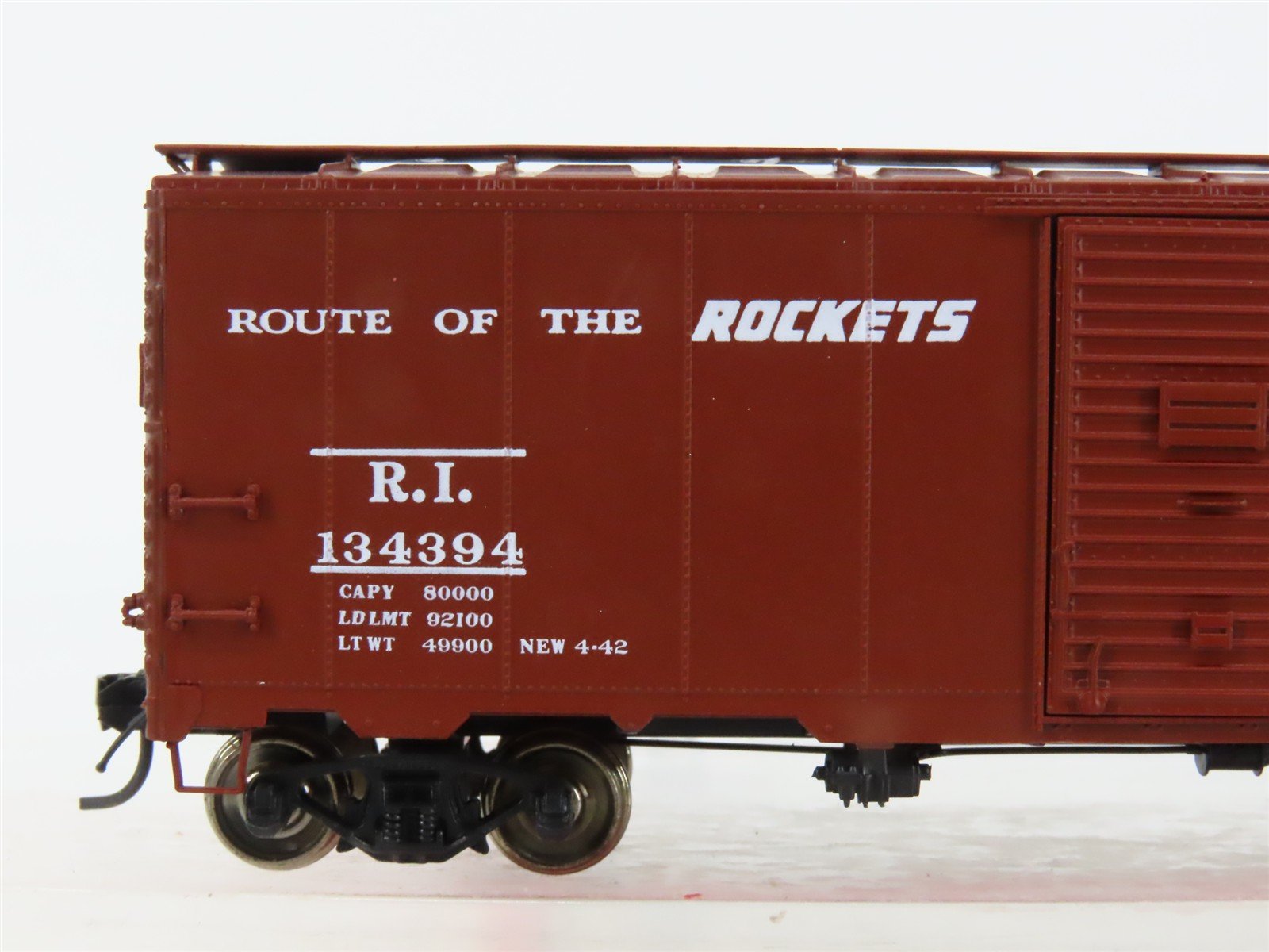 HO Scale InterMountain 45734-06 RI Rock Island 40' Box Car 134394 RTR