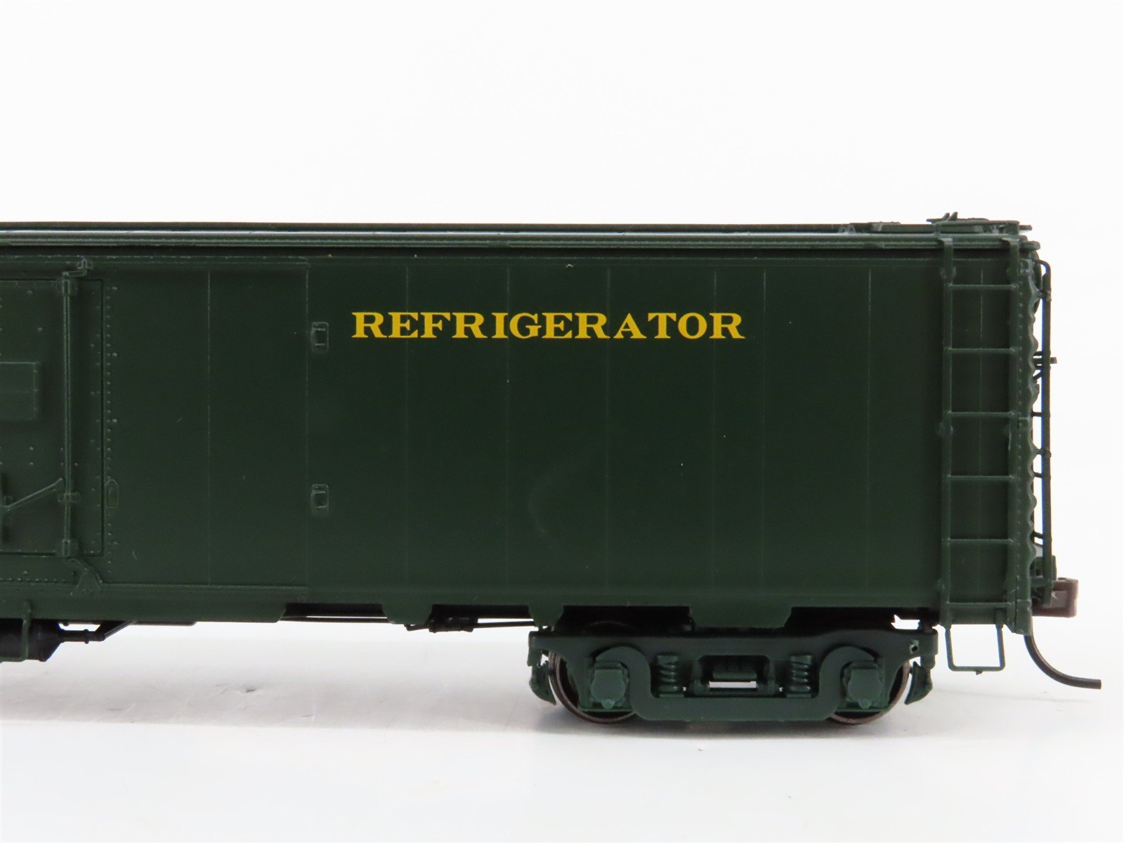 HO Scale Atlas 20003394 REX Railway Express Agency Express Reefer 6410 RTR