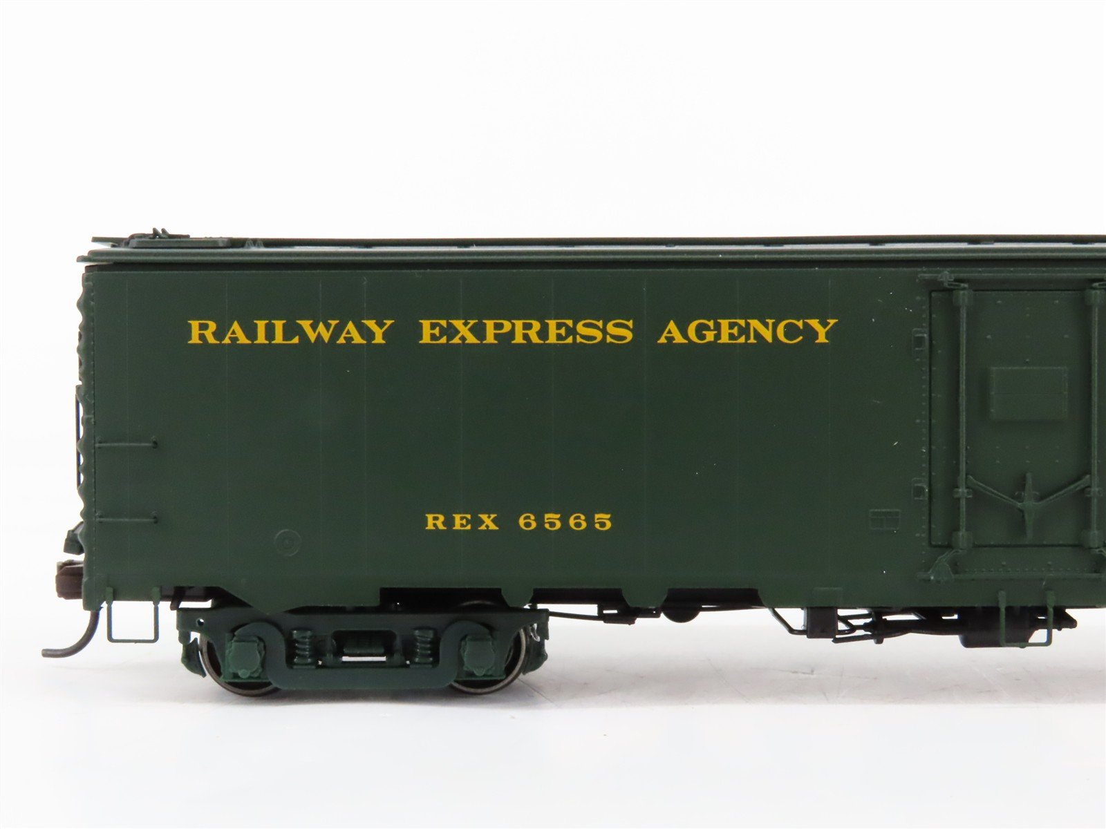 HO Scale Atlas 20001965 REX Railway Express Agency Express Reefer 6565 RTR