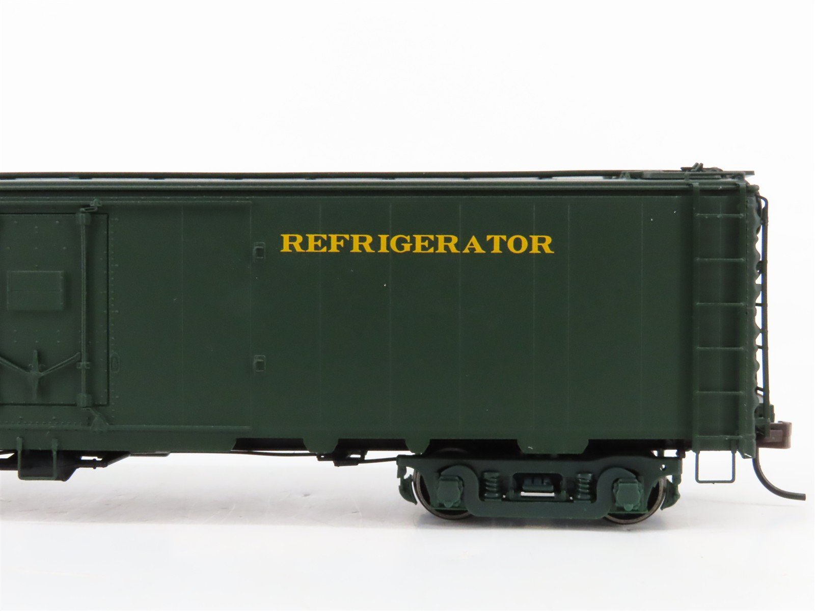 HO Scale Atlas 20001965 REX Railway Express Agency Express Reefer 6565 RTR