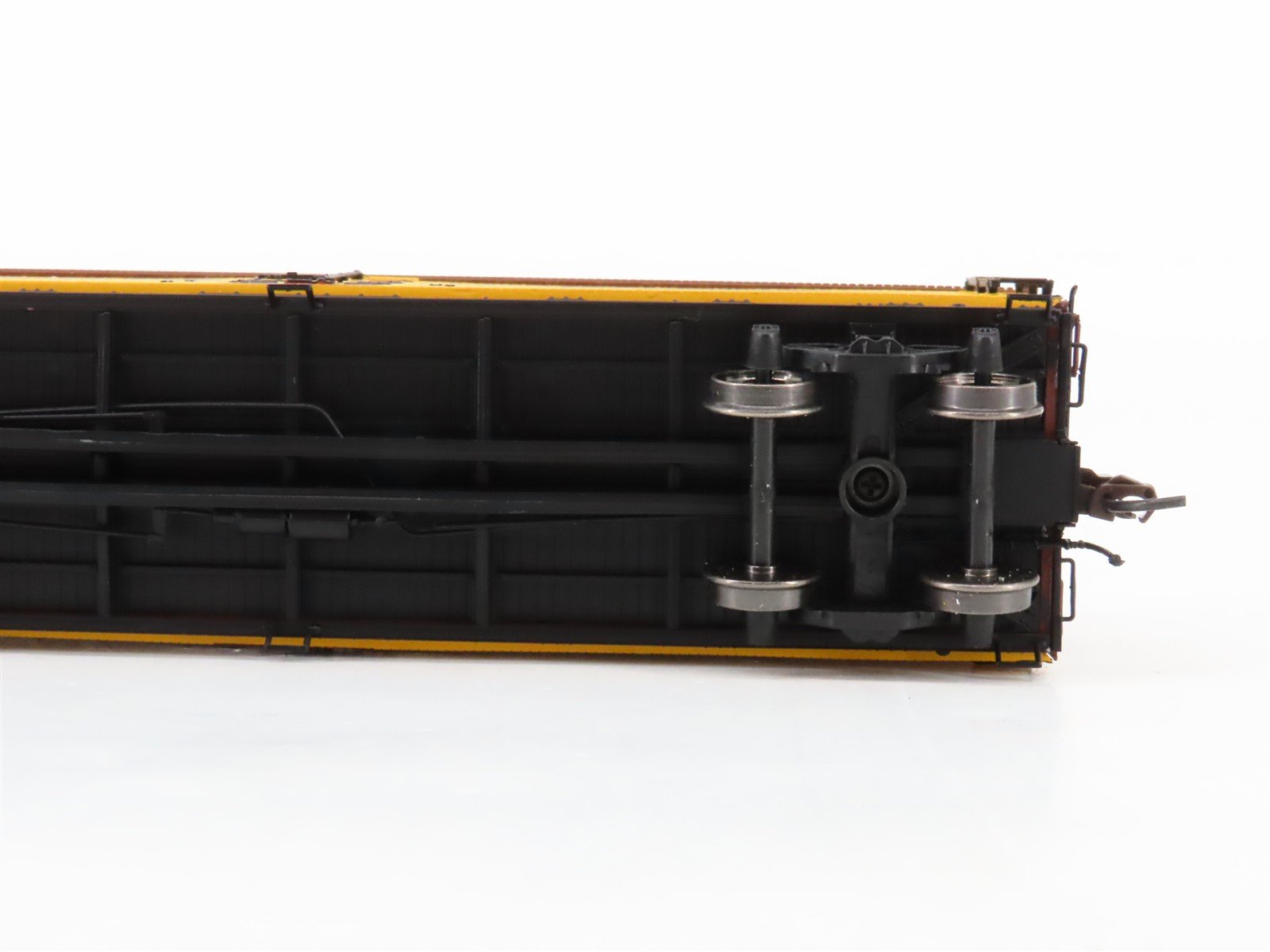 HO Scale Atlas 20001821 DAMX Dewey and Almy Chemical Co. 40' Reefer 100 RTR