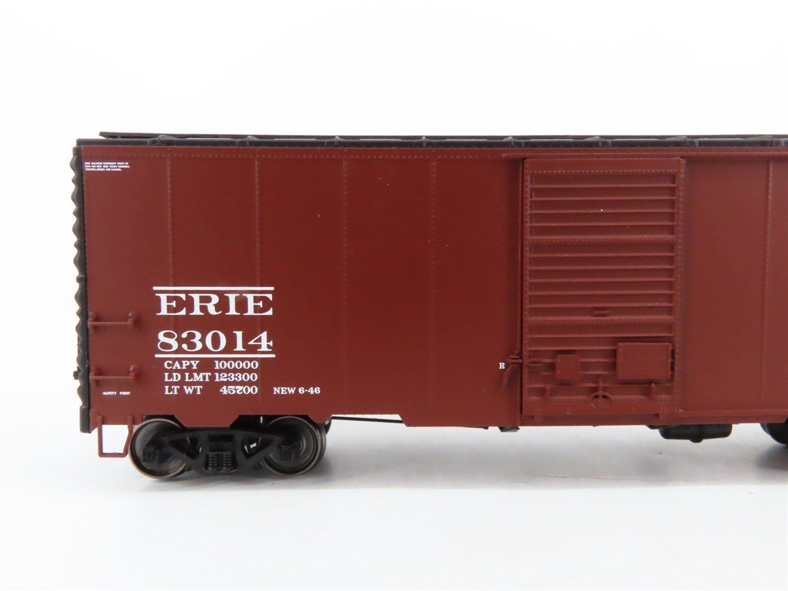 HO Scale Atlas 20002444 Erie 40' Box Car 83014 RTR