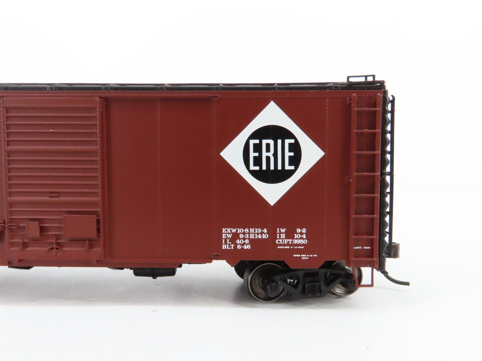 HO Scale Atlas 20002444 Erie 40' Box Car 83014 RTR