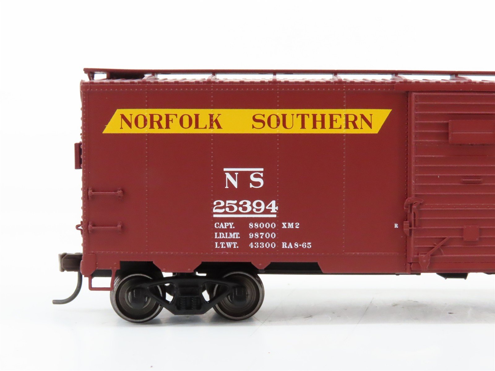 HO Scale Atlas 20002609 NS Norfolk Southern 40' Box Car 25394 RTR