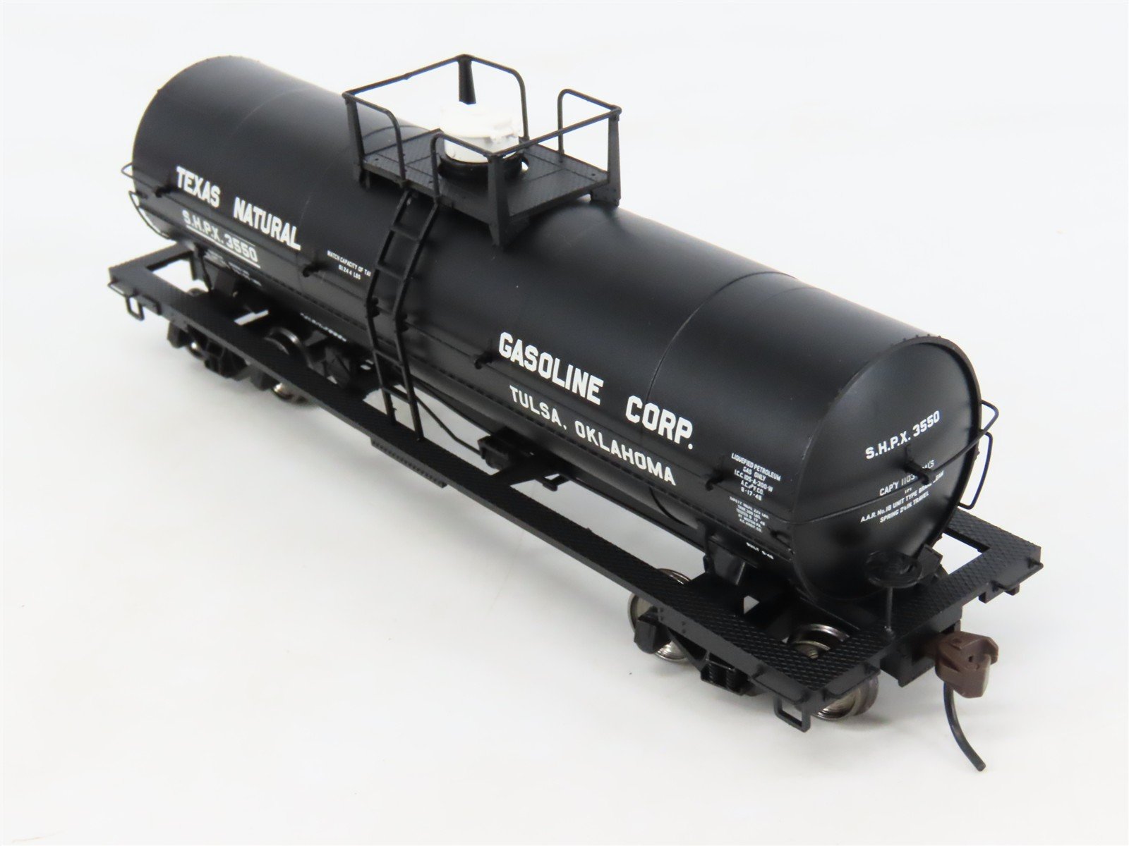 HO Scale Atlas 20004679 Texas Natural Gasoline Corp. 11,000 Gal. Tank Car RTR