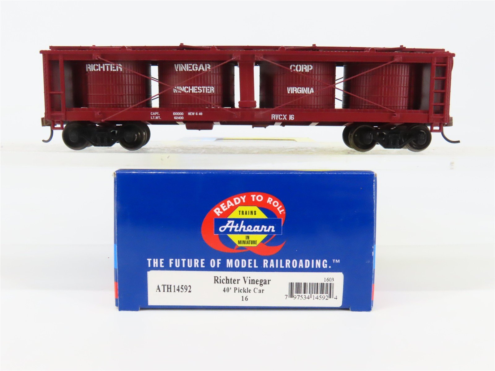 HO Scale Athearn ATH14592 RVCX Richter Vinegar 40' Pickle Car 16 RTR