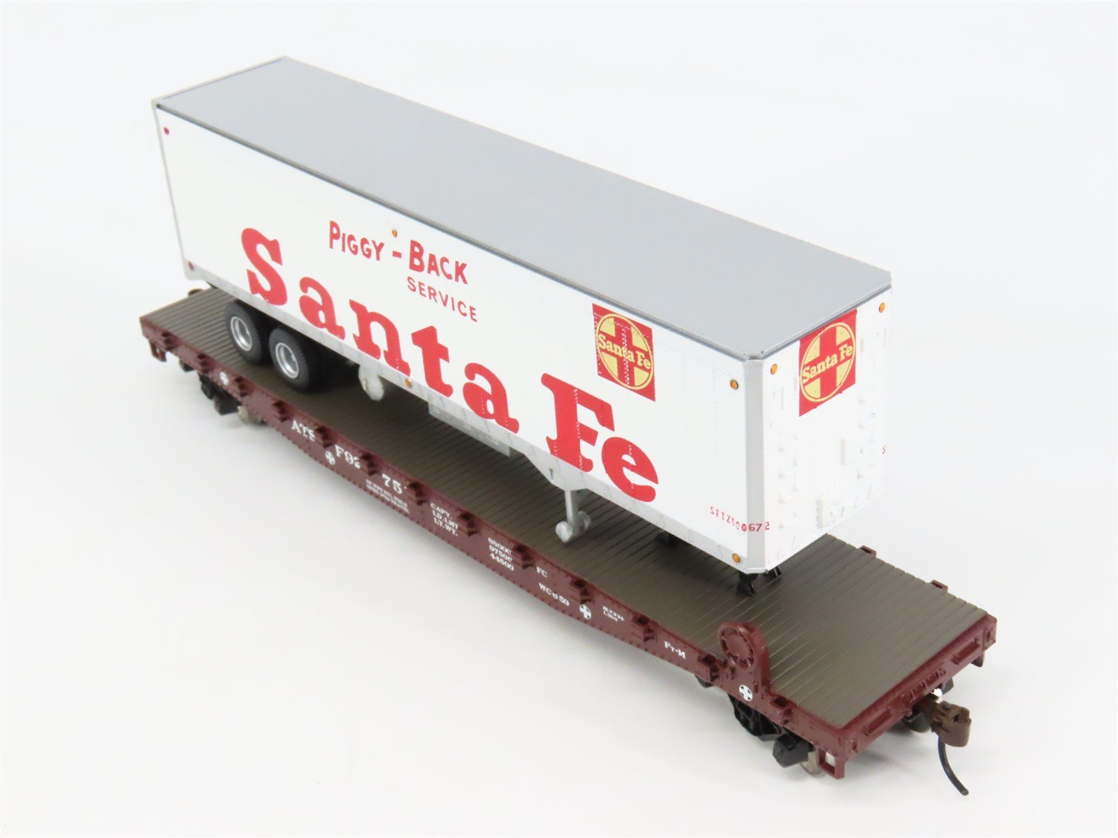 HO Scale Athearn 72474 ATSF Santa Fe 50' Flat Car with 40' Trailer 751 RTR