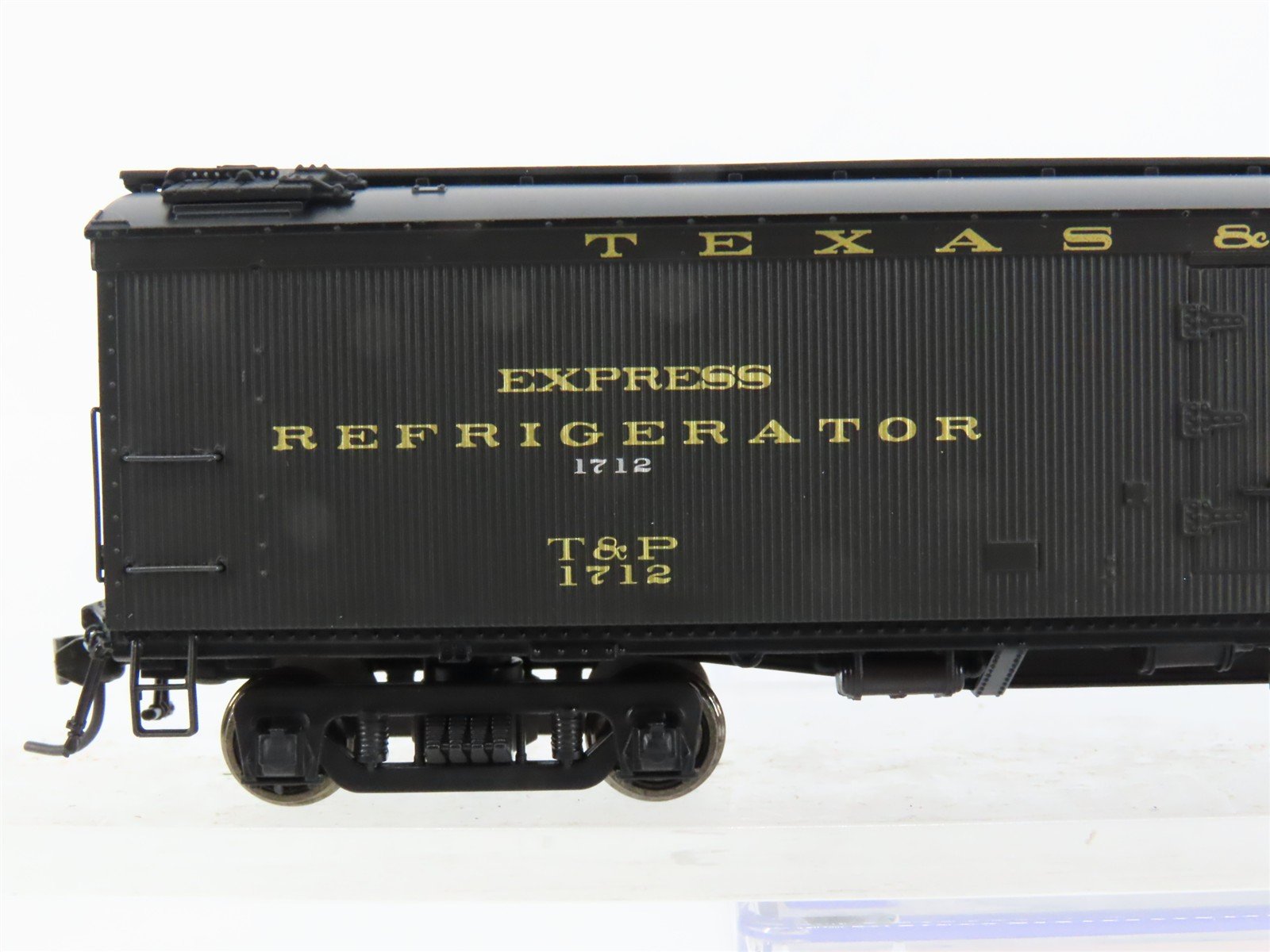 HO Scale Broadway Limited Imports 1870 T&P Texas & Pacific Reefer 1712 RTR