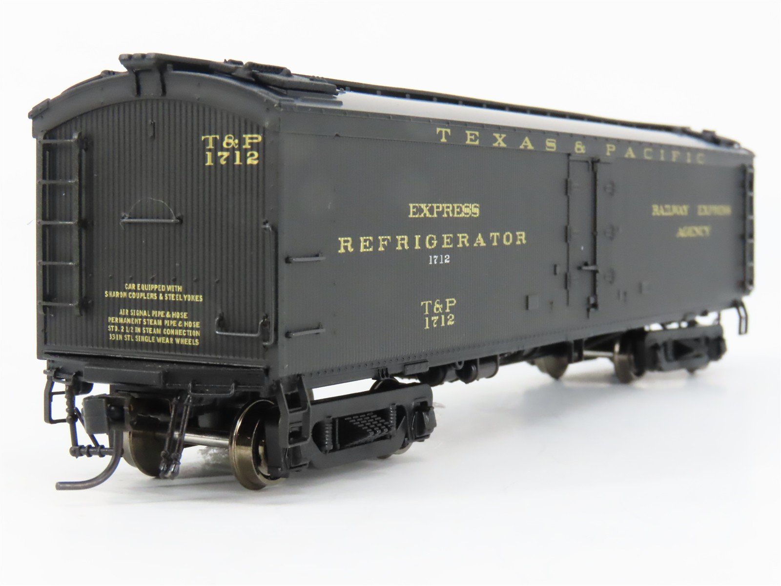 HO Scale Broadway Limited Imports 1870 T&P Texas & Pacific Reefer 1712 RTR