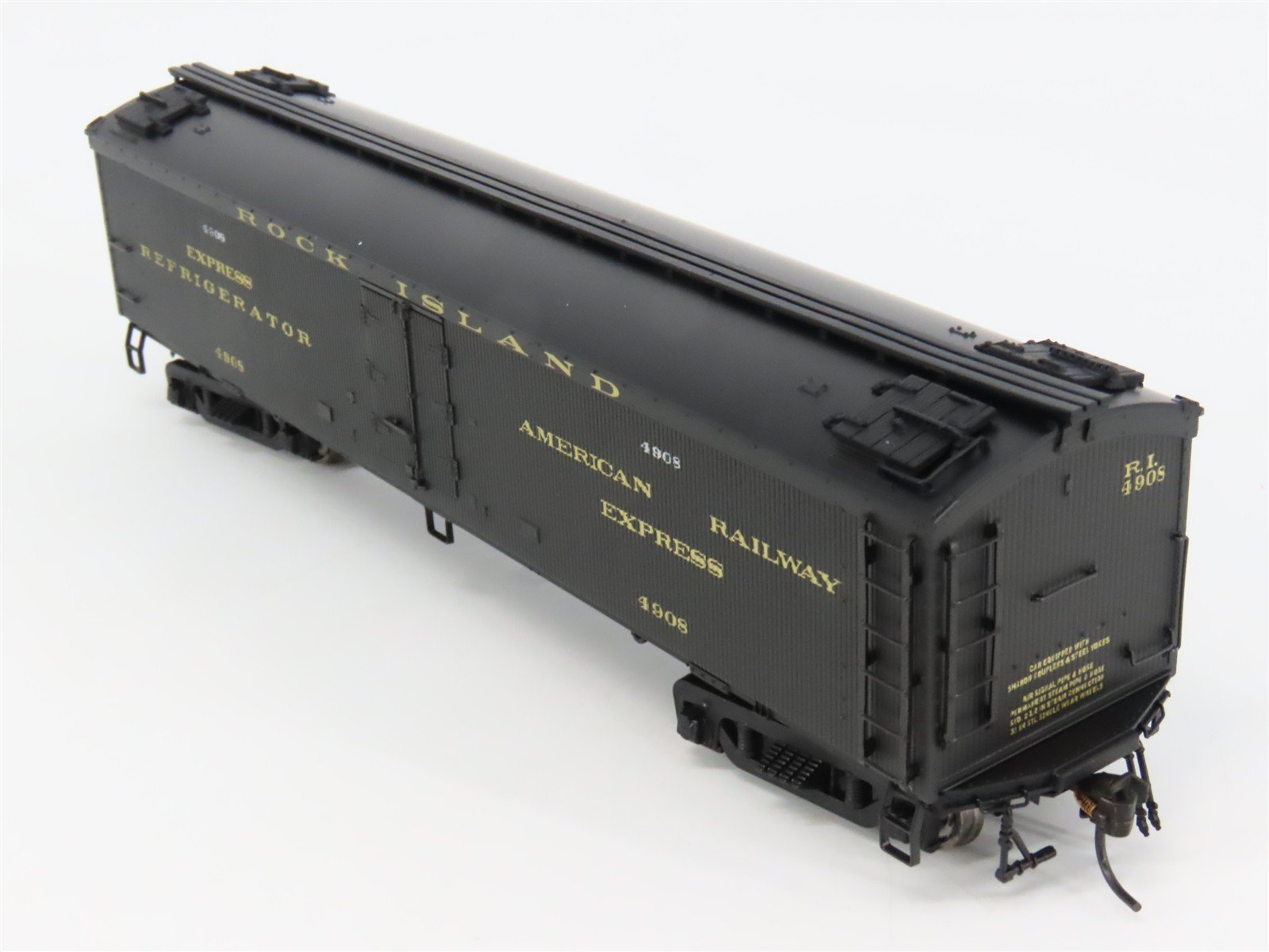 HO Scale Broadway Limited Imports 1826 RI Rock Island Reefer 4908 RTR