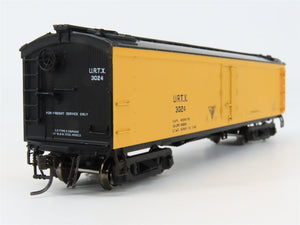 HO Scale Broadway Limited Imports 1846 URTX Reefer 3024 RTR