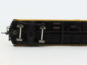 HO Scale Broadway Limited Imports 1846 URTX Reefer 3024 RTR