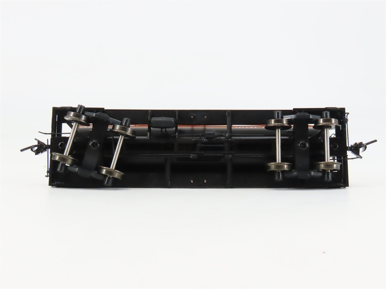HO Scale Broadway Limited Imports 6177 6000 Gal. Chlorine Tank Car 4-Pack RTR