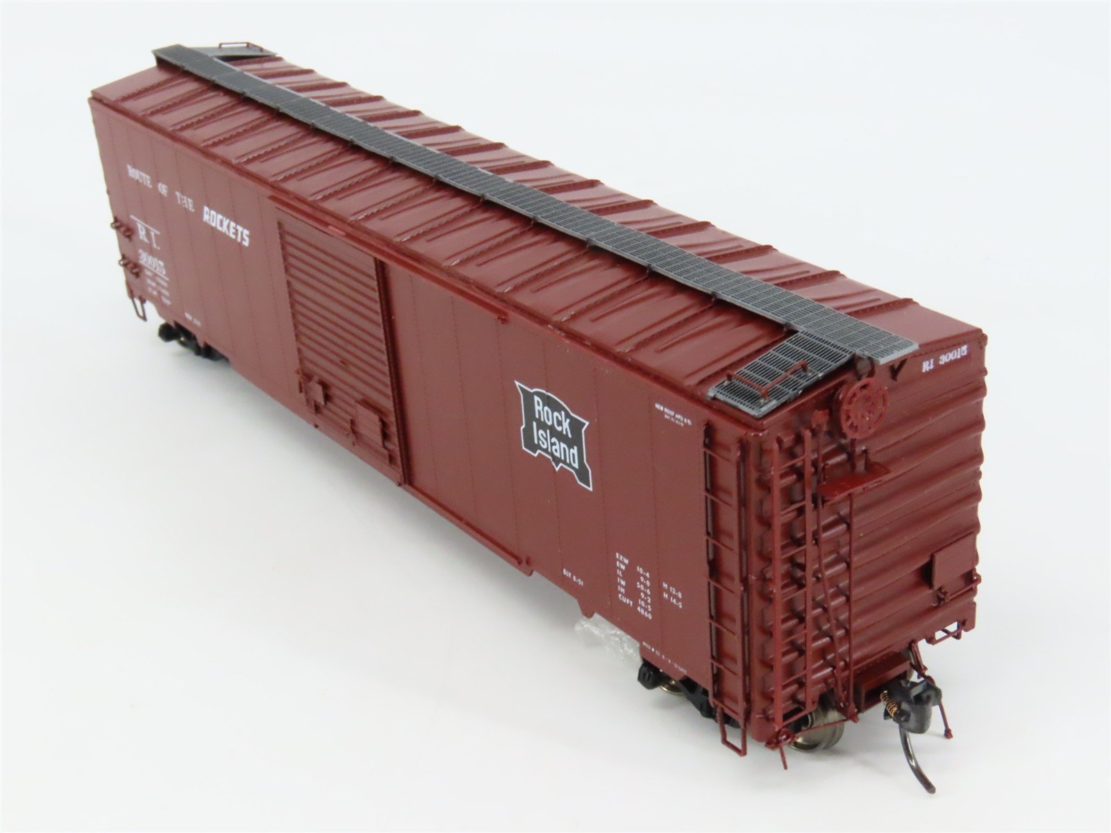 HO Scale Branchline Trains 110214 RI Rock Island 50' Box Car 30015 RTR