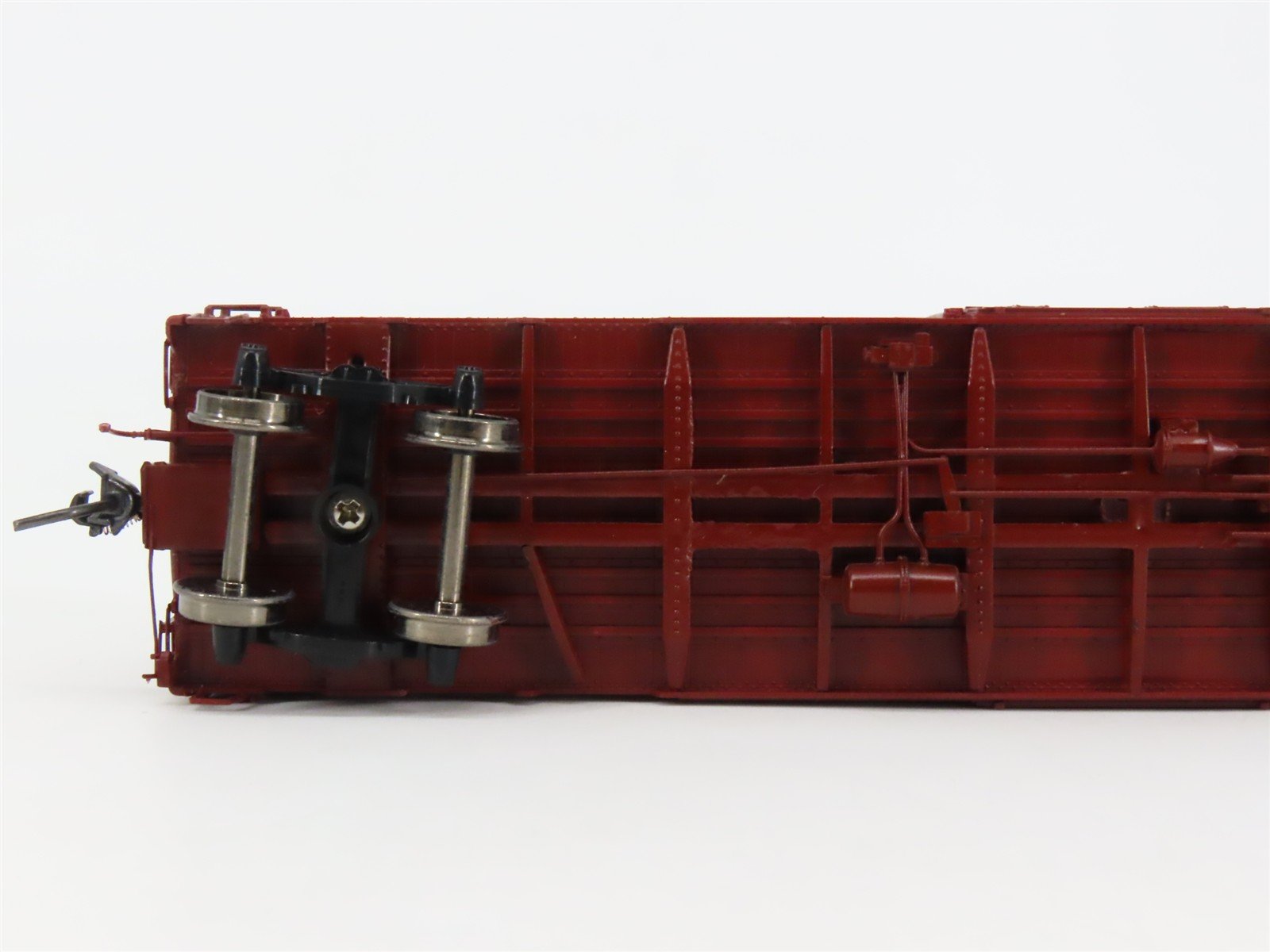 HO Scale Branchline Trains 110214 RI Rock Island 50' Box Car 30015 RTR